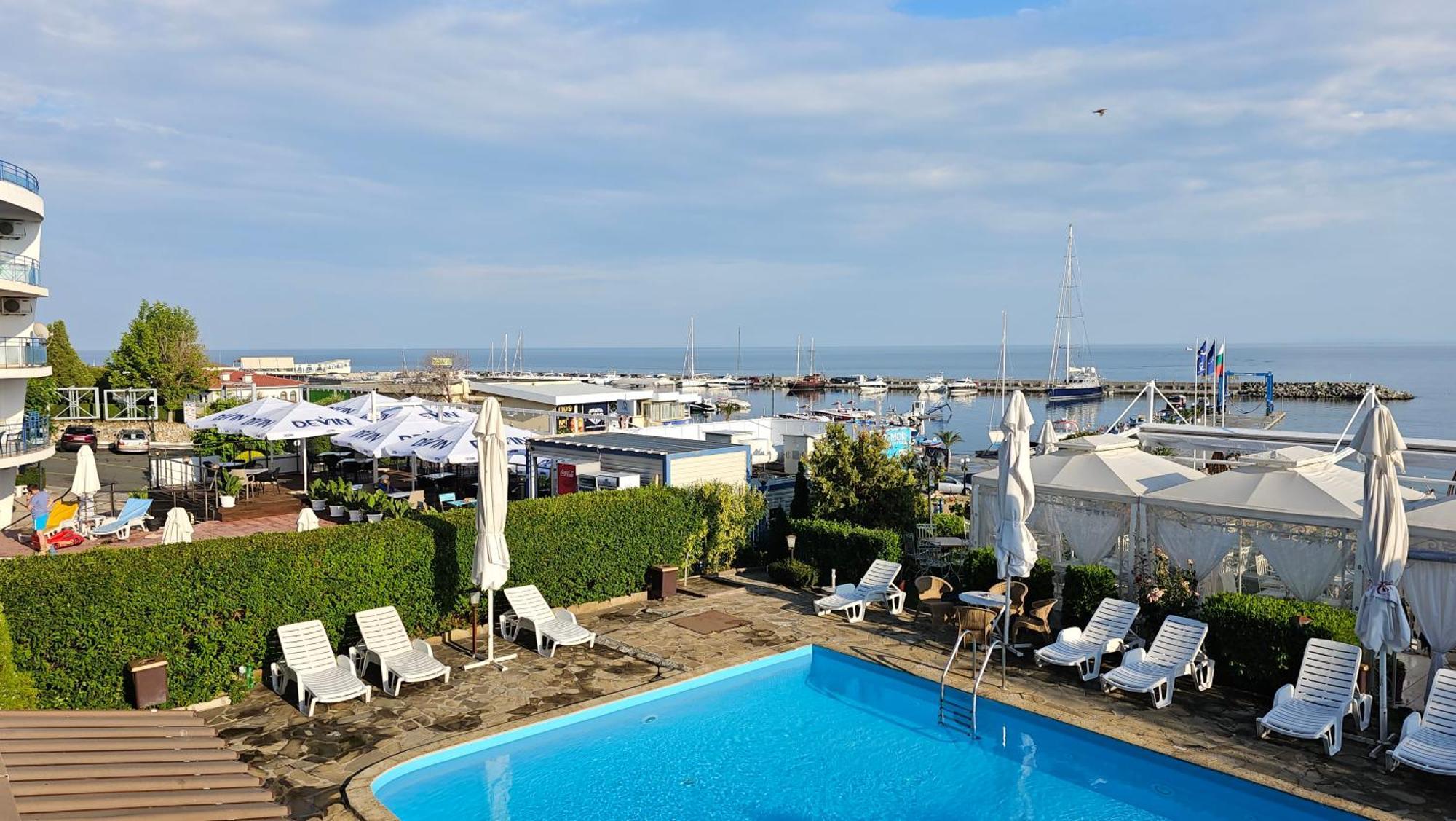 Complex Top Apartment Sveti Vlas Exterior photo